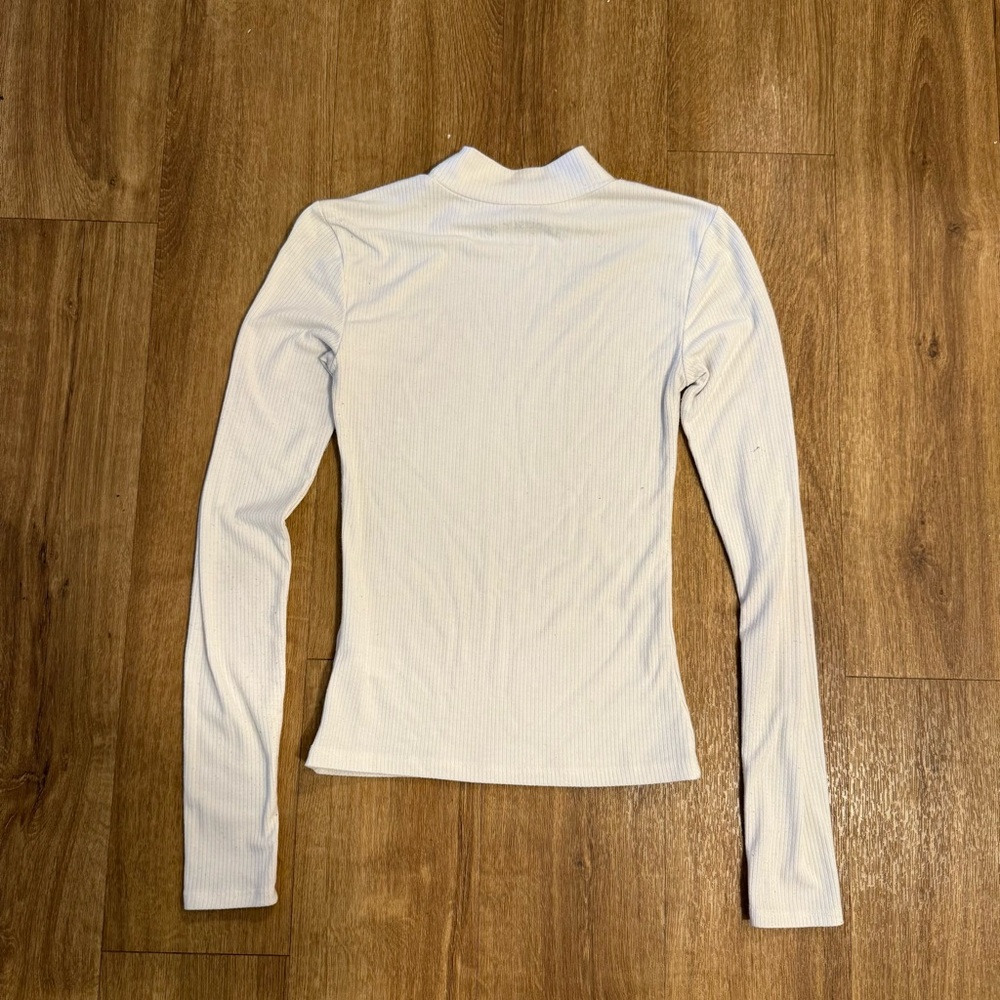 Aeropostale Women's Light Blue Ribbed Long Sleeve Top - Picture 3 of 3